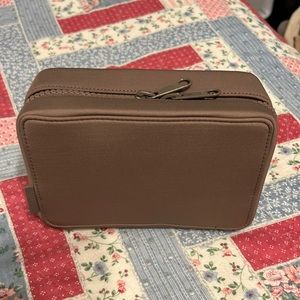 Dagne Dover Arlo Tech Case Large
